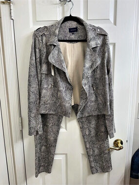 Skies Are Blue Black & Cream Snake Print Jacket & Pants Set Size XL NWT